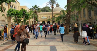 مساعد وزير الشباب لطلاب جامعة القاهرة: الدولة تعمل على تمكينكم اليوم السابع