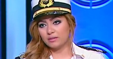 بالفيديو..عمرو عبد الحميد يغازل الكابتن رانيا على الهواء:انت مرتبطة؟ 