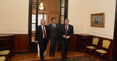 محافظ الإسكندرية يصل قنصلية لبنان للعزاء فى وفاة رئيس الوزراء الأسبق  