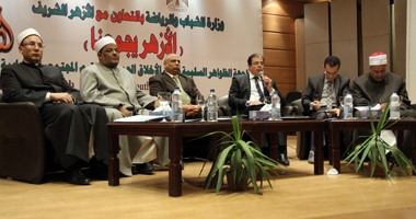 رئيس جامعة الأزهر: 450 ألف طالب من مصر وجميع الدول يدرسون سماحة الدين  