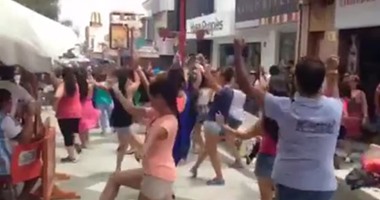 تداول مقطع فيديو لأجانب يرقصون بحماس على أنغام  بشرة خير   