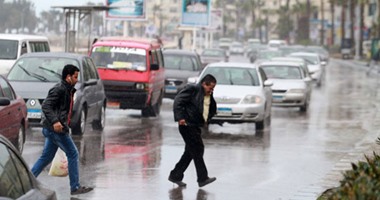 شلل مرورى بكورنيش وشوارع الإسكندرية نتيجة الأمطار الغزيرة  اليوم السابع