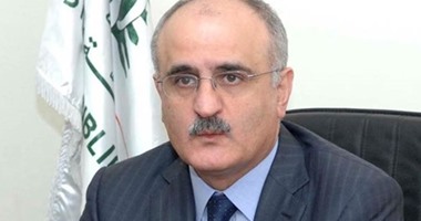 صحيفة لبنانية:وزير المالية يحذر من إمكانية وقف صرف رواتب القطاع العام  