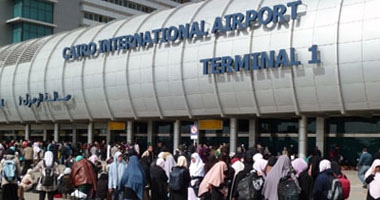 مباحث المطار تضبط 4 هاربين من تنفيذ أحكام قضائية بمطار القاهرة  