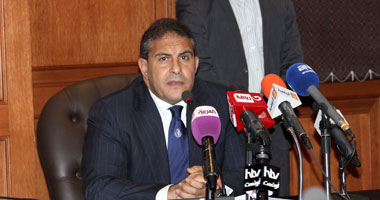 طاهر أبو زيد وزير الدولة لشئون الرياضة