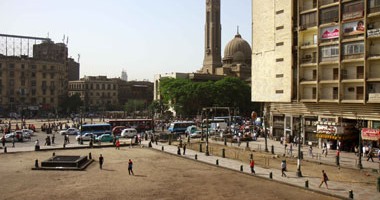 شرطة المرافق بالقاهرة تمنع تواجد الباعة الجائلين بشارع كلوت بك  