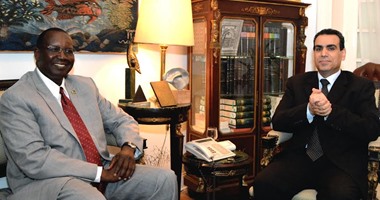 وزير الثقافة:تزويد مكتبة  واو  بجنوب السودان بإصدارات الوزارة ودعم التعاون  
