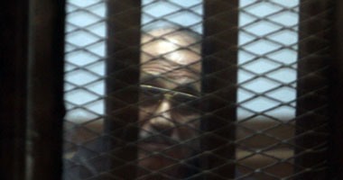 دفاع العادلى: قاضى  محاكمة القرن  مد أجل الحكم بالقضية خشية وفاة مبارك 