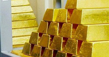 الذهب العالمى ينخفض مع ارتفاع الدولار والأسهم  