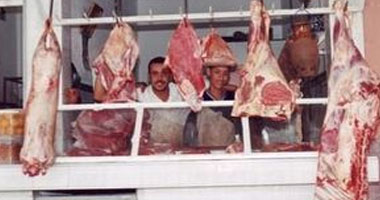 جزارة بالإسكندرية يخفض أسعار اللحوم