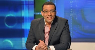خالد صلاح يطلق حملة لسداد ديون مصر
