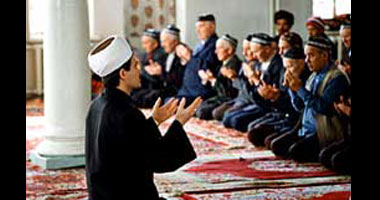 الإيكونومست: مسلسل يثير الجدل فى تركيا لسخريته من رجل دين 