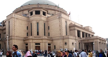 جامعة القاهرة: تركيب بوابات مصفحة للكليات منعًا لاقتحامها 