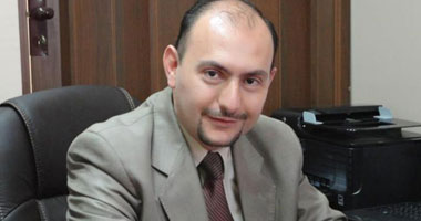 الدكتور عبد الرؤوف رياض مستشار النساء والتوليد ونقص الخصوبة بجامعة الأردن