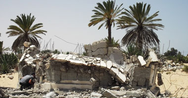 مقاتلو  داعش  يدمرون أضرحة ومقابر للصوفيين فى دير الزور بسوريا 