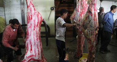 البيطريين  تحذر من خلط الجزارين للحوم البلدية بـ الشوادر المدعومة  