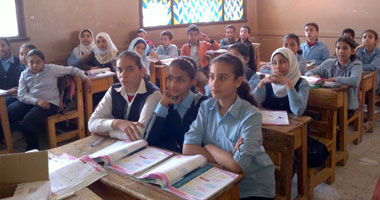 التعليم: بدء الدراسة بـ12 محافظة والداخلية تنظم دوريات إغاثة مدرسية