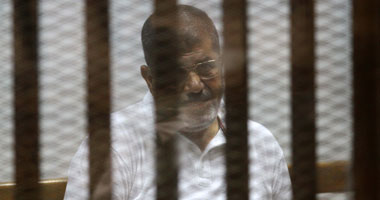 فى جلسة محاكمة "مرسى" فى "أحداث الاتحادية".. النيابة: عصام العريان أجرى عملية